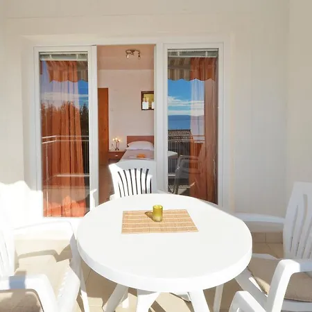 Apartament Apartments Maja 1933 Okrug Gornji
