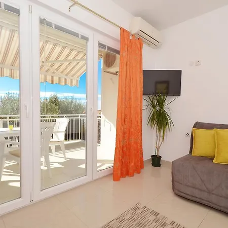 Apartament Apartments Maja 1933 Okrug Gornji